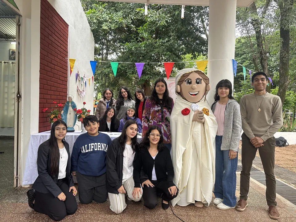 Joaquín Caballero with the Legion of Mary group in San Lorenzo